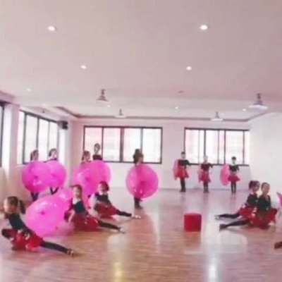 #舞蹈#乐舞艺术培训机构出品 广西春晚录制备选节目,完成编排第一次录视频。 #十万支创意舞#